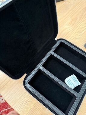 New in box Carolina Lemke Black Croc-Embossed vegan Leather Sunglass case